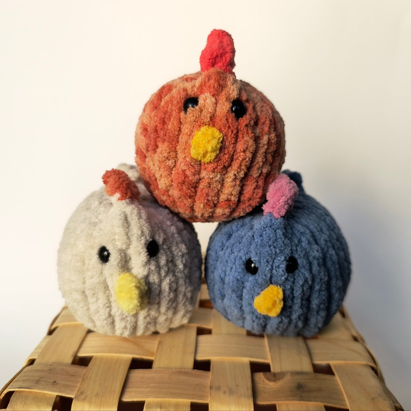 Small Chicken Plushie