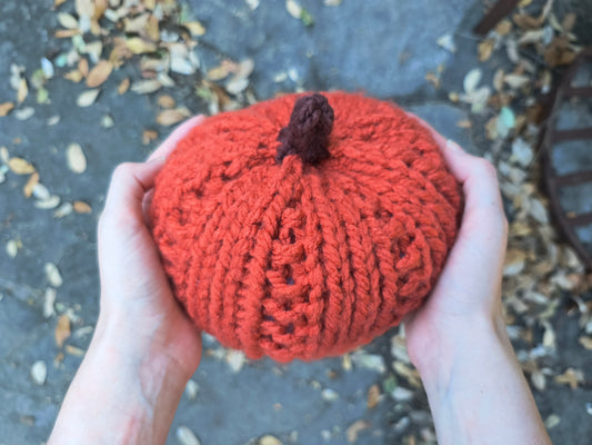 7" Garter Ribbed Pumpkin Plushie