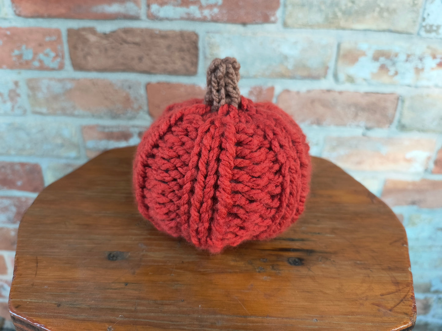 6-Stitch Double-Strand Ribbed Pumpkin Plushie